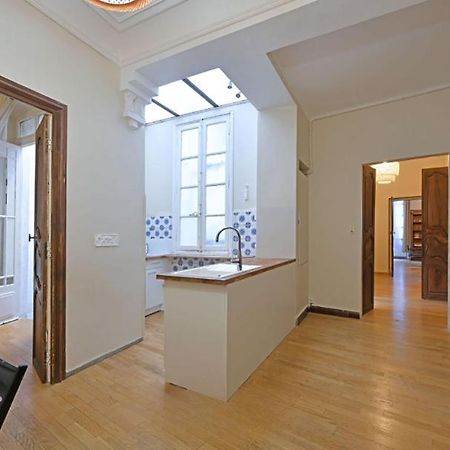 Superbe Appartement 95M2 Proche Arenes- Parking Offert นีมส์ ภายนอก รูปภาพ