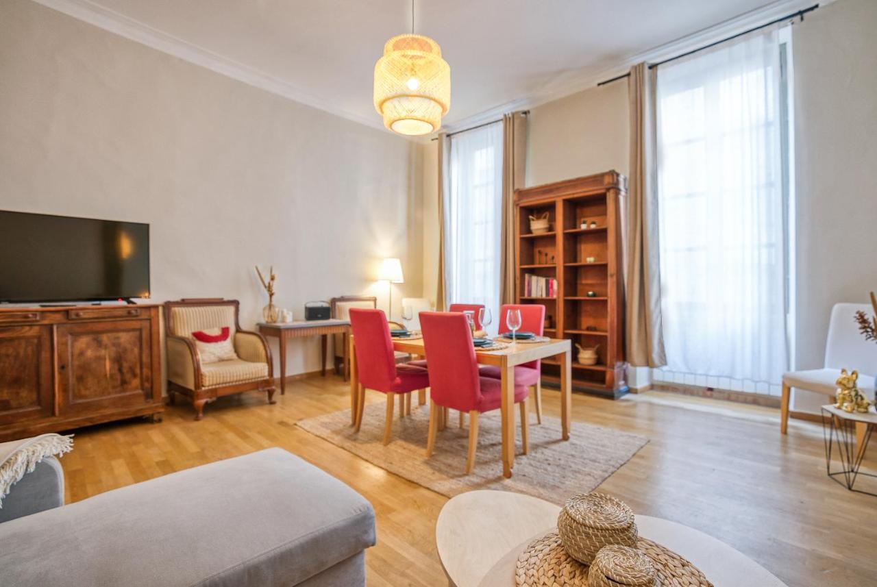 Superbe Appartement 95M2 Proche Arenes- Parking Offert นีมส์ ภายนอก รูปภาพ