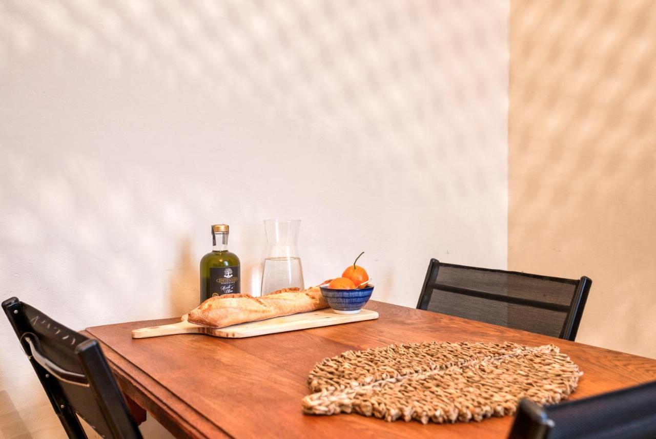 Superbe Appartement 95M2 Proche Arenes- Parking Offert นีมส์ ภายนอก รูปภาพ