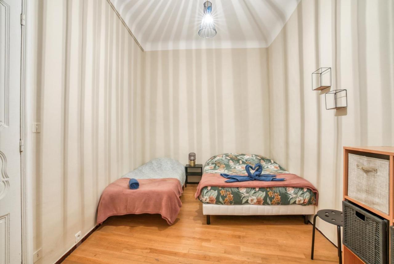 Superbe Appartement 95M2 Proche Arenes- Parking Offert นีมส์ ภายนอก รูปภาพ