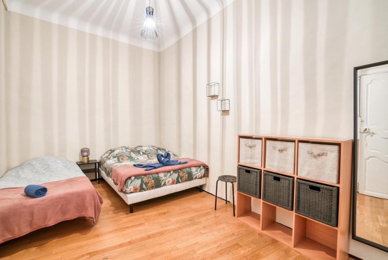Superbe Appartement 95M2 Proche Arenes- Parking Offert นีมส์ ภายนอก รูปภาพ