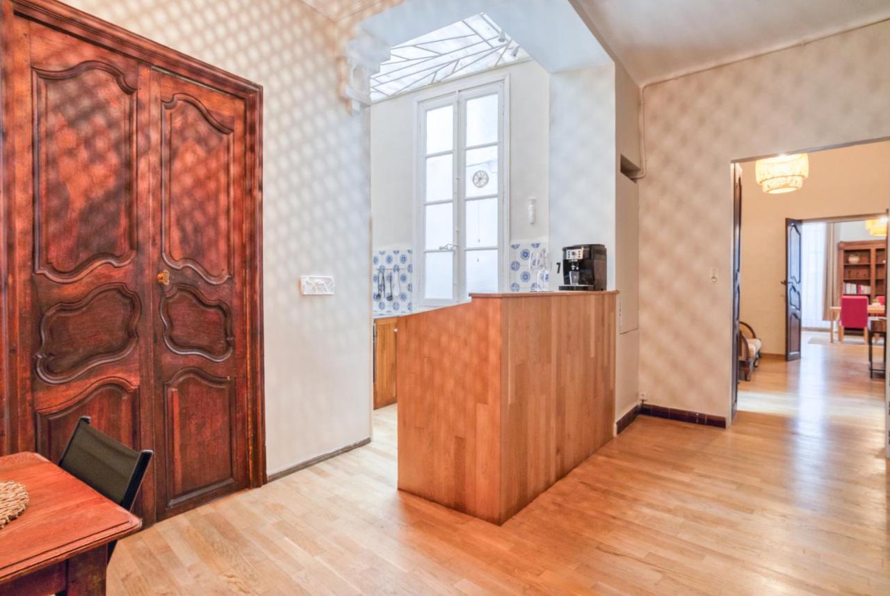 Superbe Appartement 95M2 Proche Arenes- Parking Offert นีมส์ ภายนอก รูปภาพ