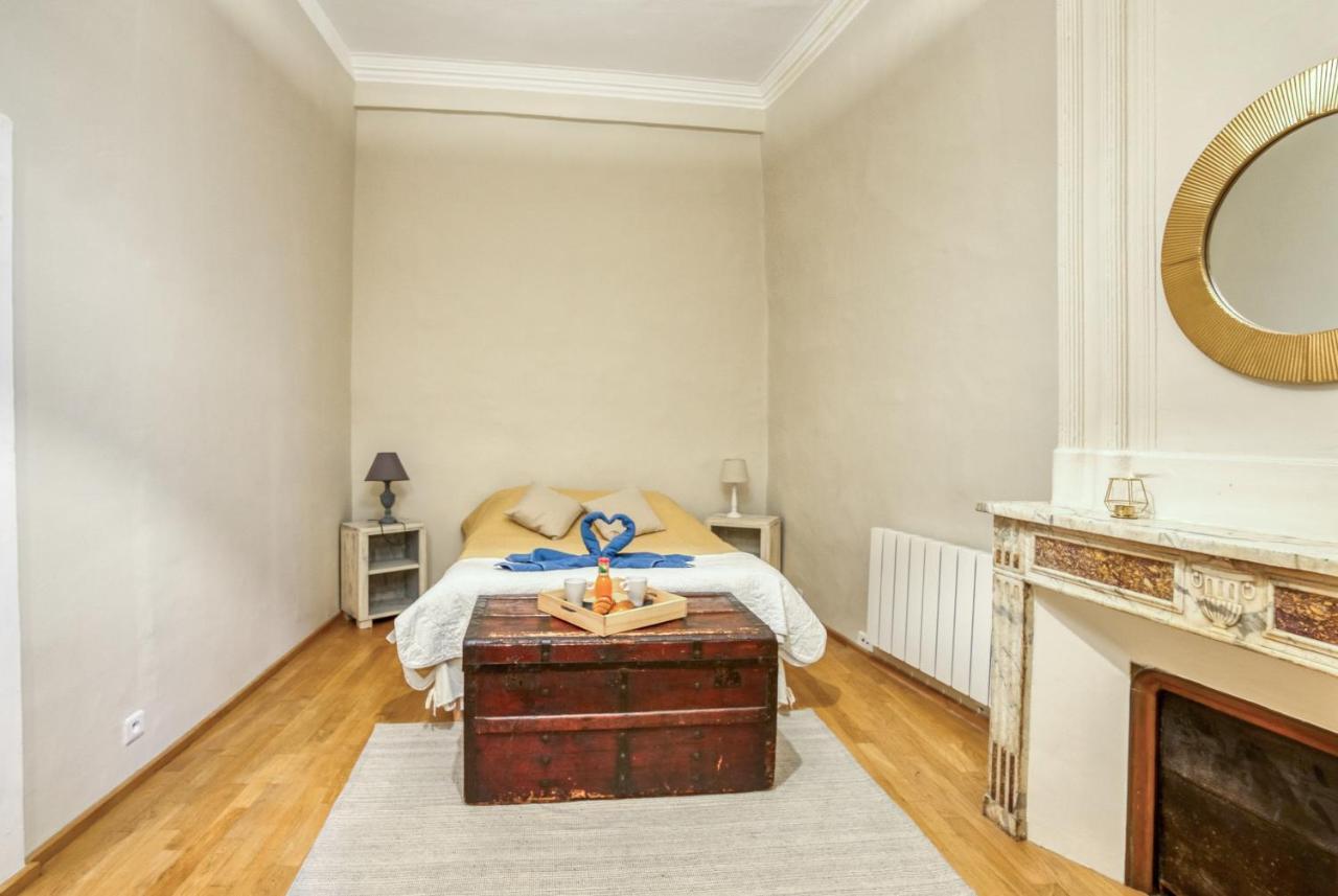Superbe Appartement 95M2 Proche Arenes- Parking Offert นีมส์ ภายนอก รูปภาพ