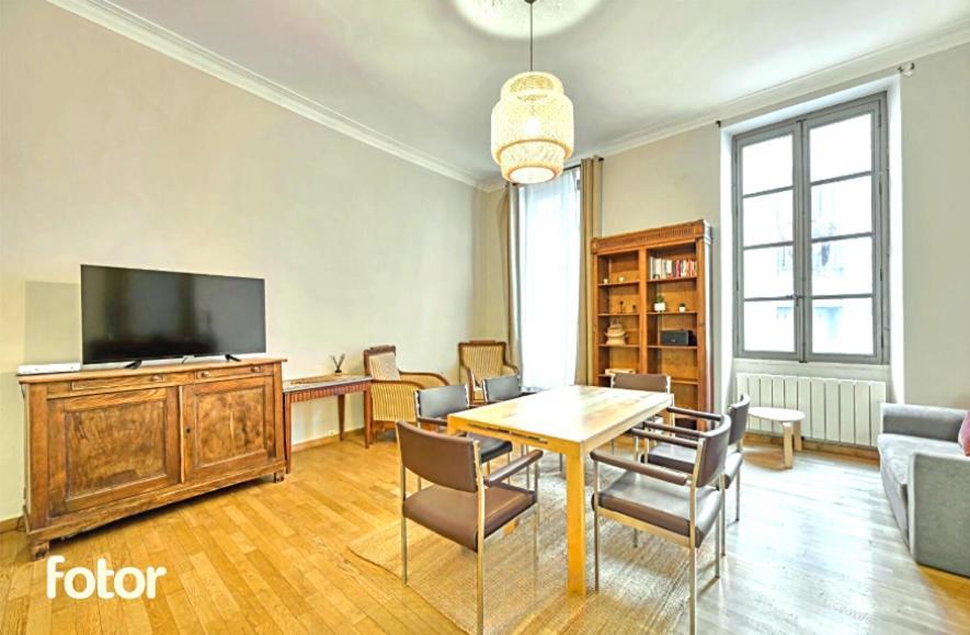 Superbe Appartement 95M2 Proche Arenes- Parking Offert นีมส์ ภายนอก รูปภาพ